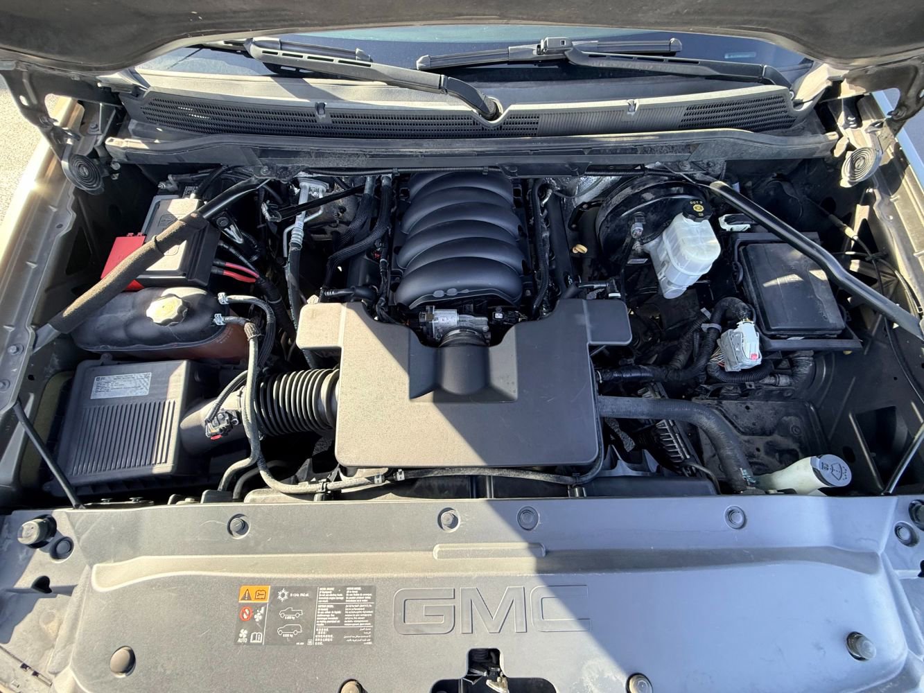 Used 2015 GMC Sierra 1500 SLT w/ SLT Crew Cab Value Package image 3