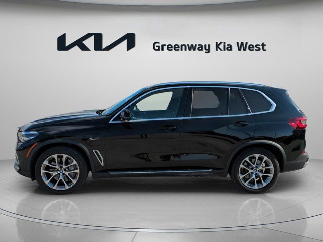 Used 2023 BMW X5 xDrive45e image 5
