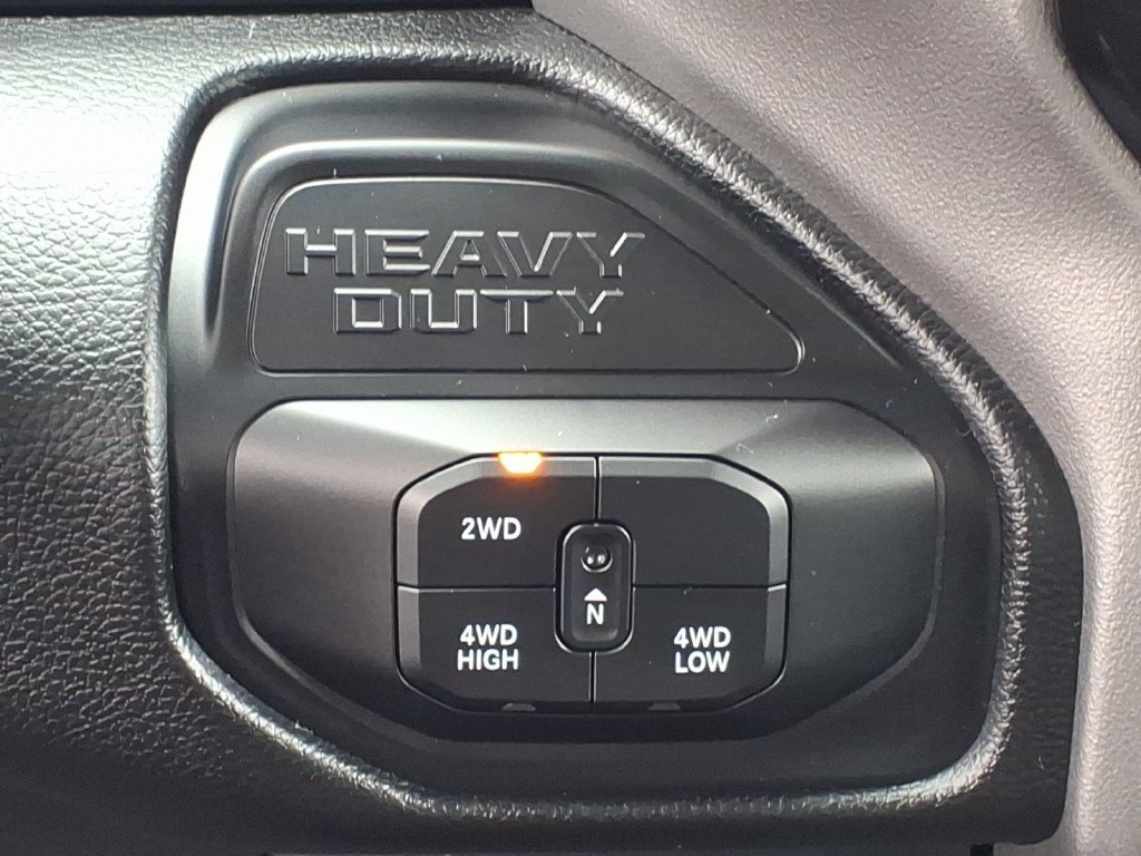 Used 2026 RAM 2500 Big Horn AWD/4WD image 7