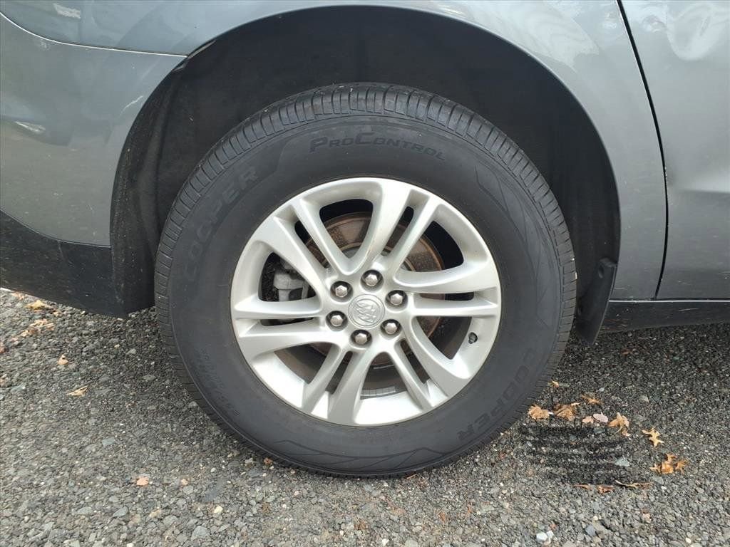 Used 2020 Buick Enclave Essence image 7