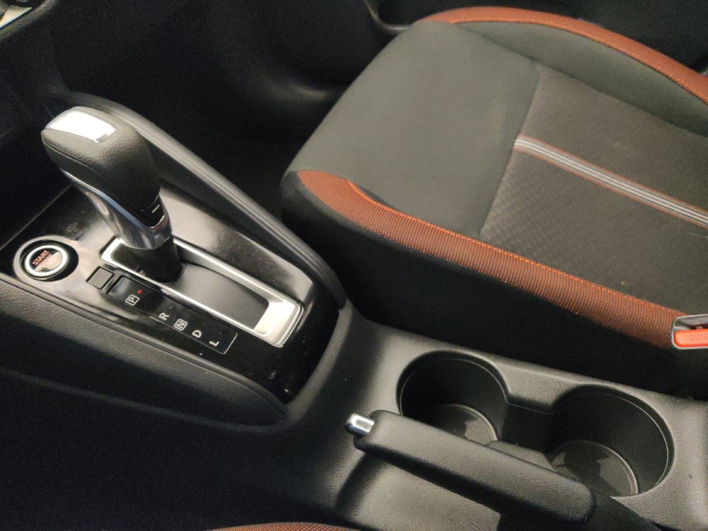 Used 2024 Nissan Versa SR FWD image 26