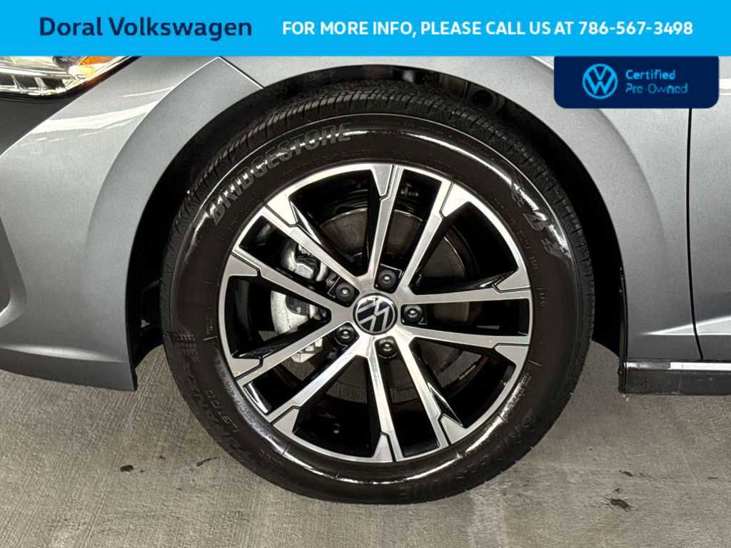 Certified 2023 Volkswagen Jetta Sport image 11