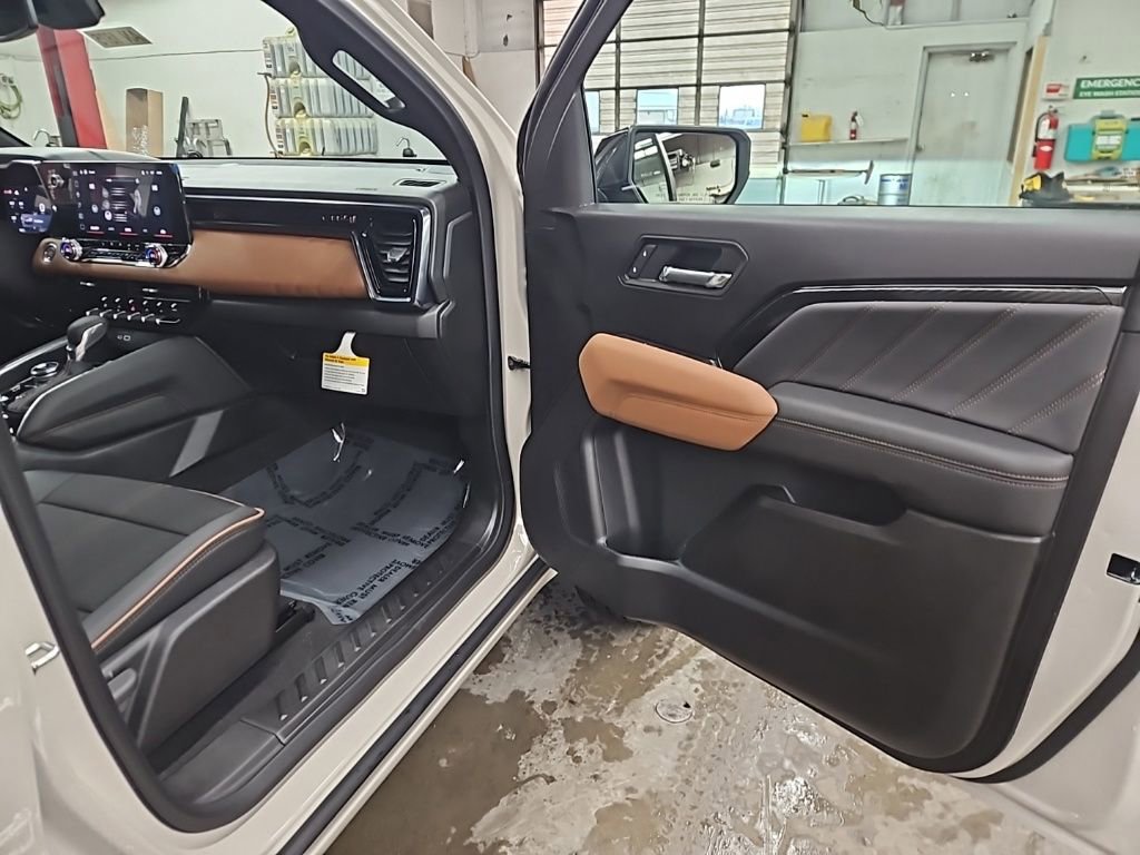 New 2026 GMC Canyon AT4 AWD/4WD image 37