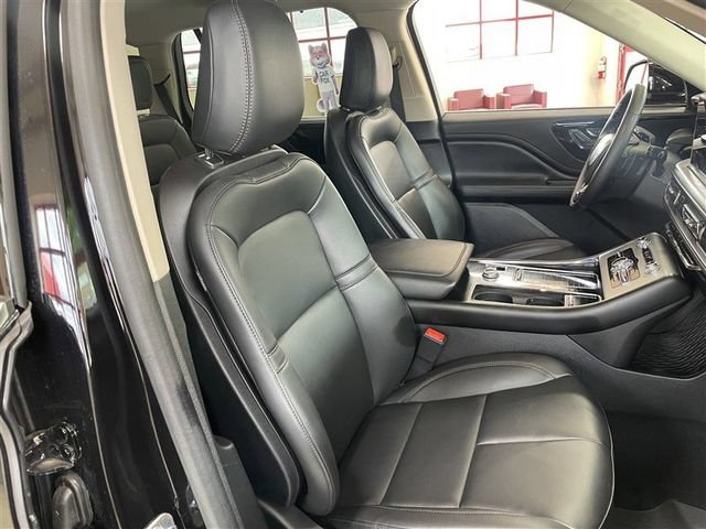 Used 2023 Lincoln Aviator AWD image 23