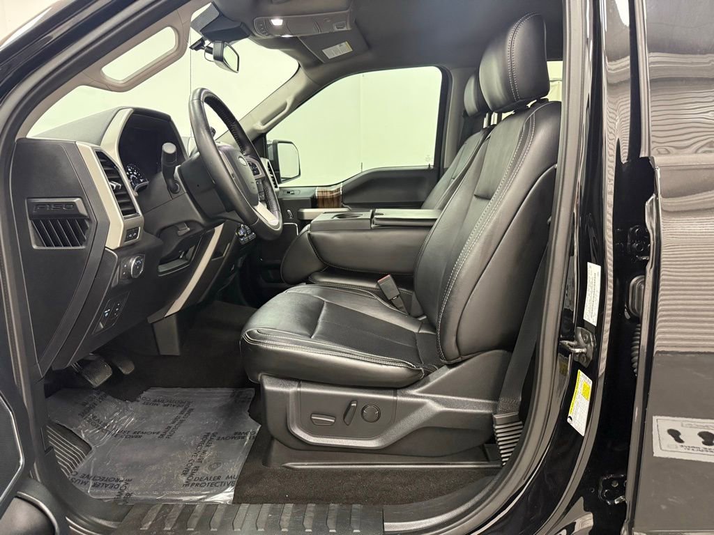 Used 2019 Ford F150 Lariat image 12