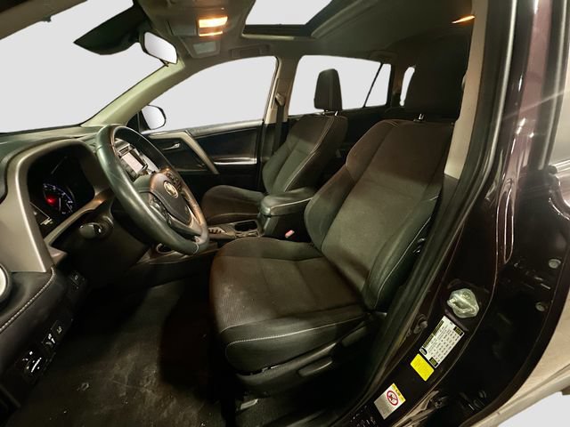 Used 2018 Toyota RAV4 XLE FWD image 21