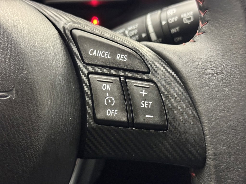 Used 2015 MAZDA MAZDA3 i Touring image 22