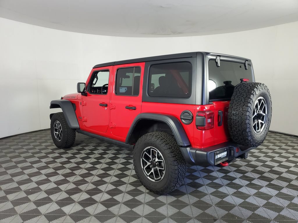 Used 2025 Jeep Wrangler Unlimited Rubicon AWD/4WD image 6