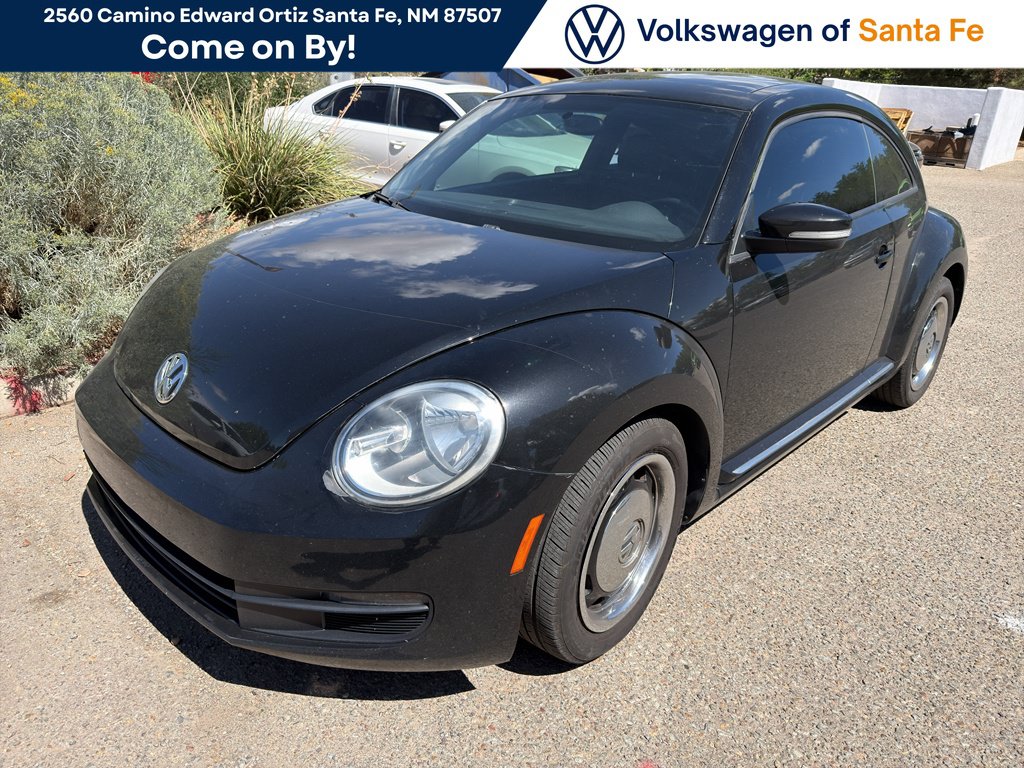 Used 2012 Volkswagen Beetle 2.5 FWD video 1