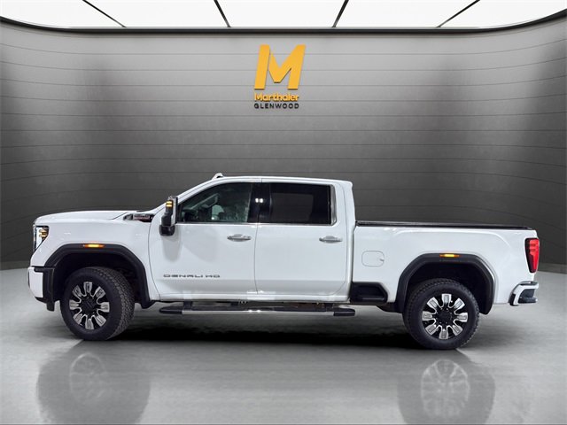 Used 2024 GMC Sierra 3500 Denali image 6