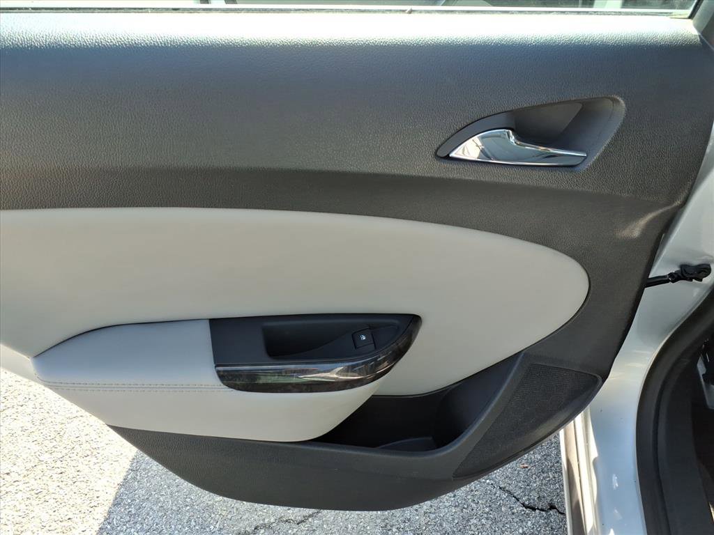 Used 2014 Buick Verano Convenience image 34