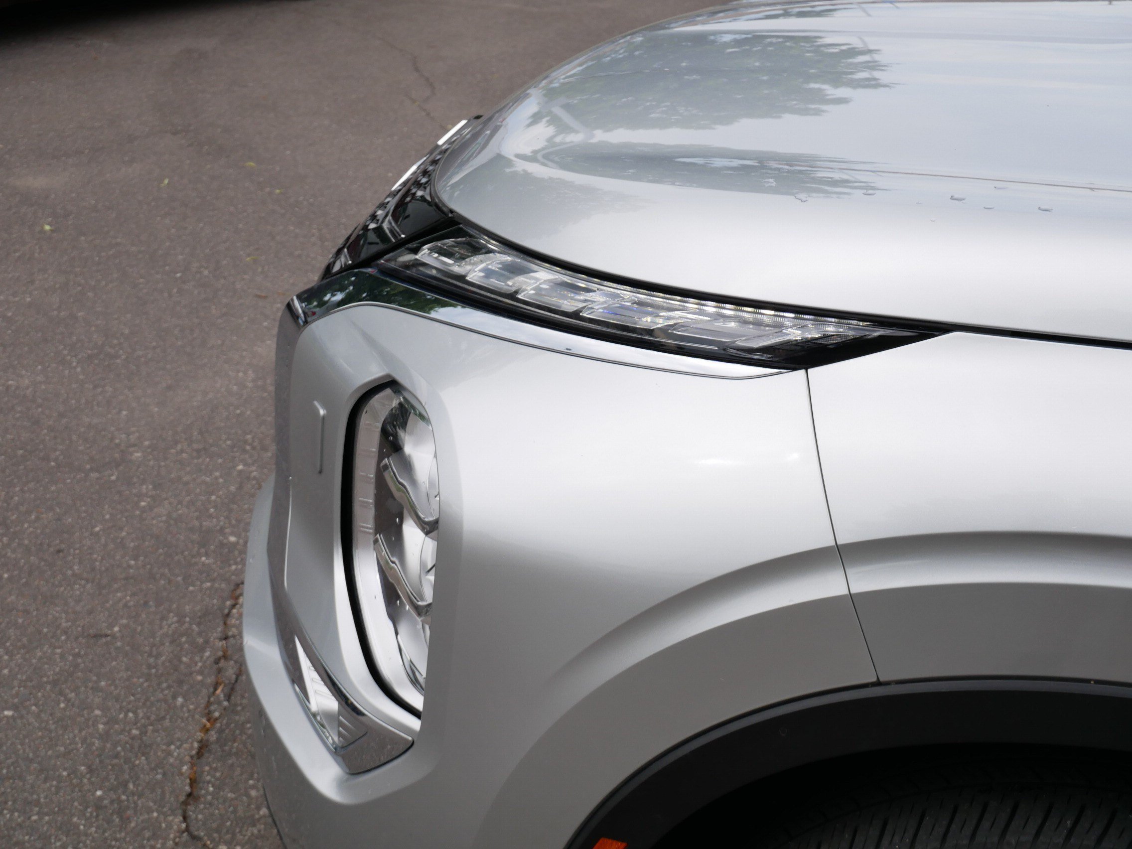 Used 2024 Mitsubishi Outlander SE AWD/4WD image 15