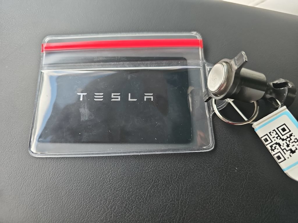 Used 2025 Tesla Model 3 Long Range RWD image 35