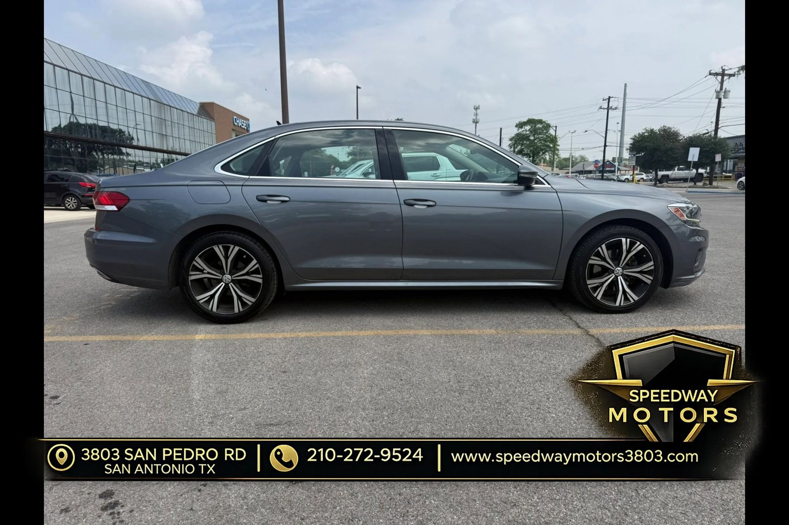Used 2021 Volkswagen Passat 2.0T SE FWD image 8