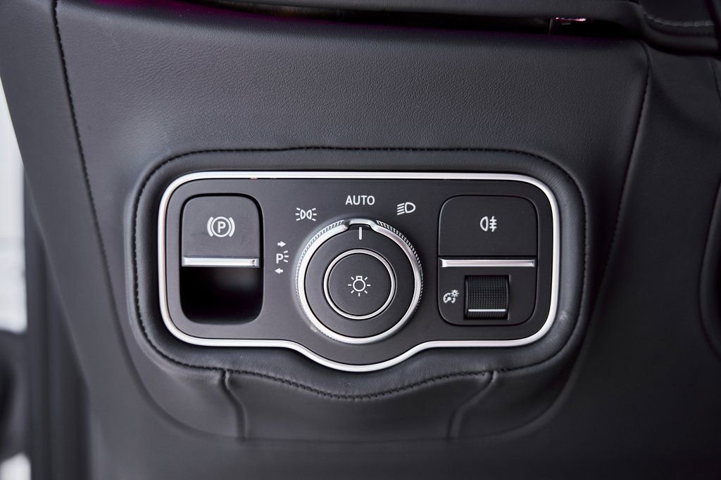 Used 2025 Mercedes-Benz G 63 AMG 4MATIC image 56