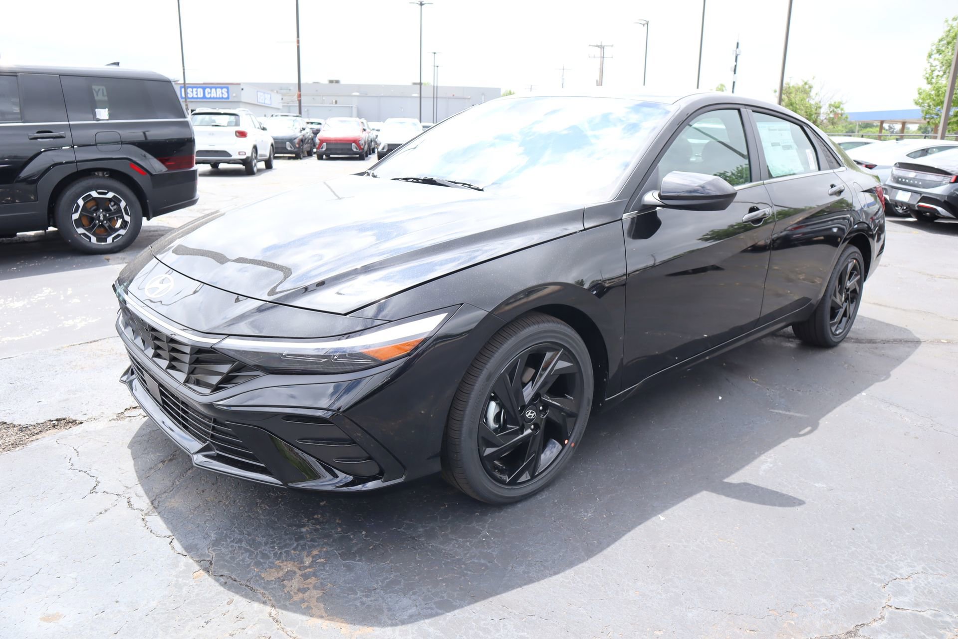 New 2026 Hyundai Elantra SEL Sport FWD image 13