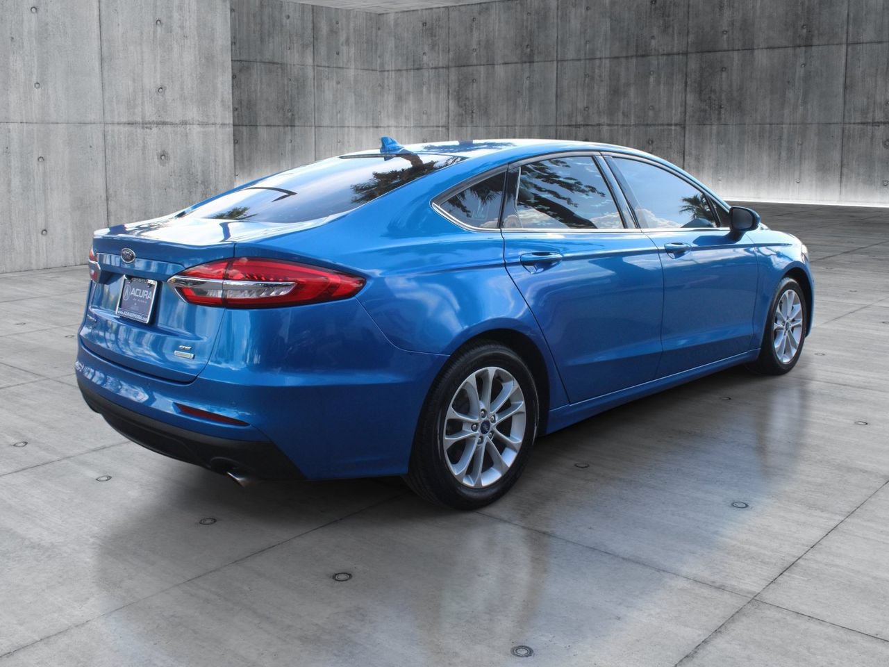 Used 2019 Ford Fusion SE FWD image 6