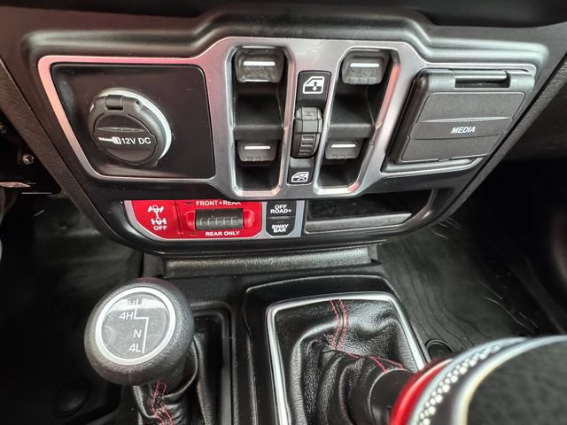 Used 2020 Jeep Gladiator Rubicon w/ Trailer Tow Package AWD/4WD image 49