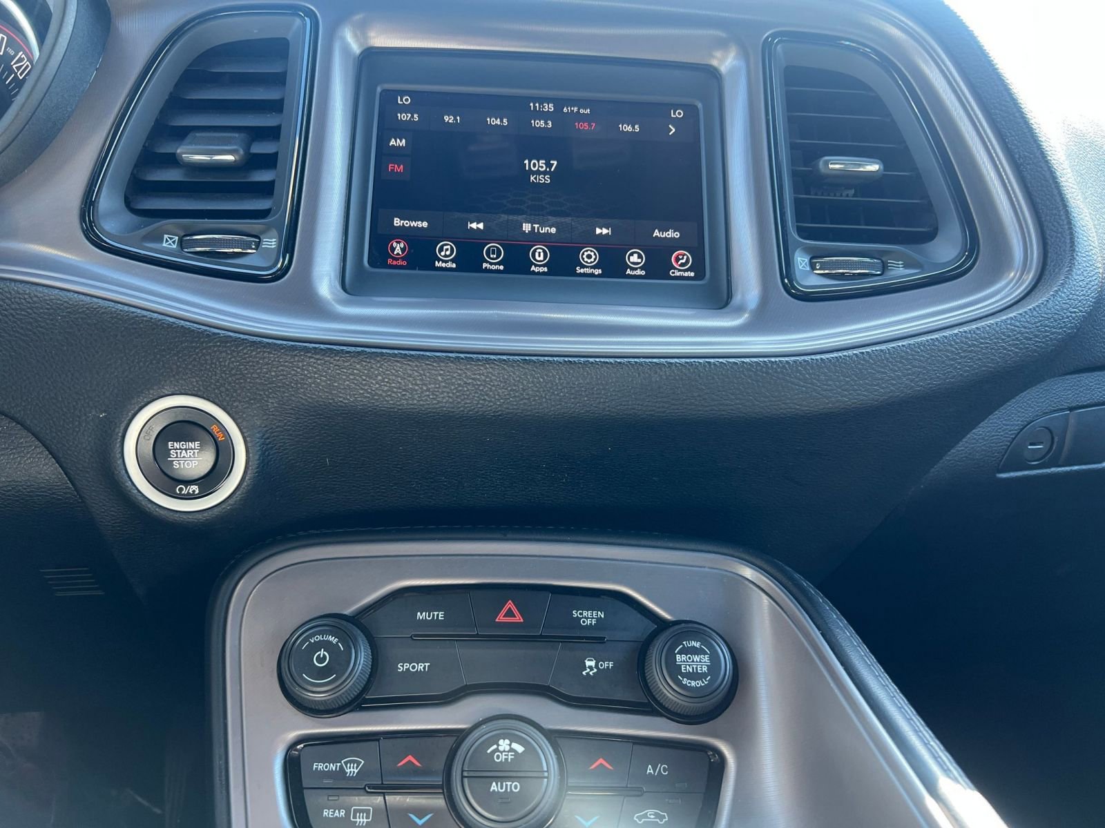 Used 2023 Dodge Challenger SXT image 17