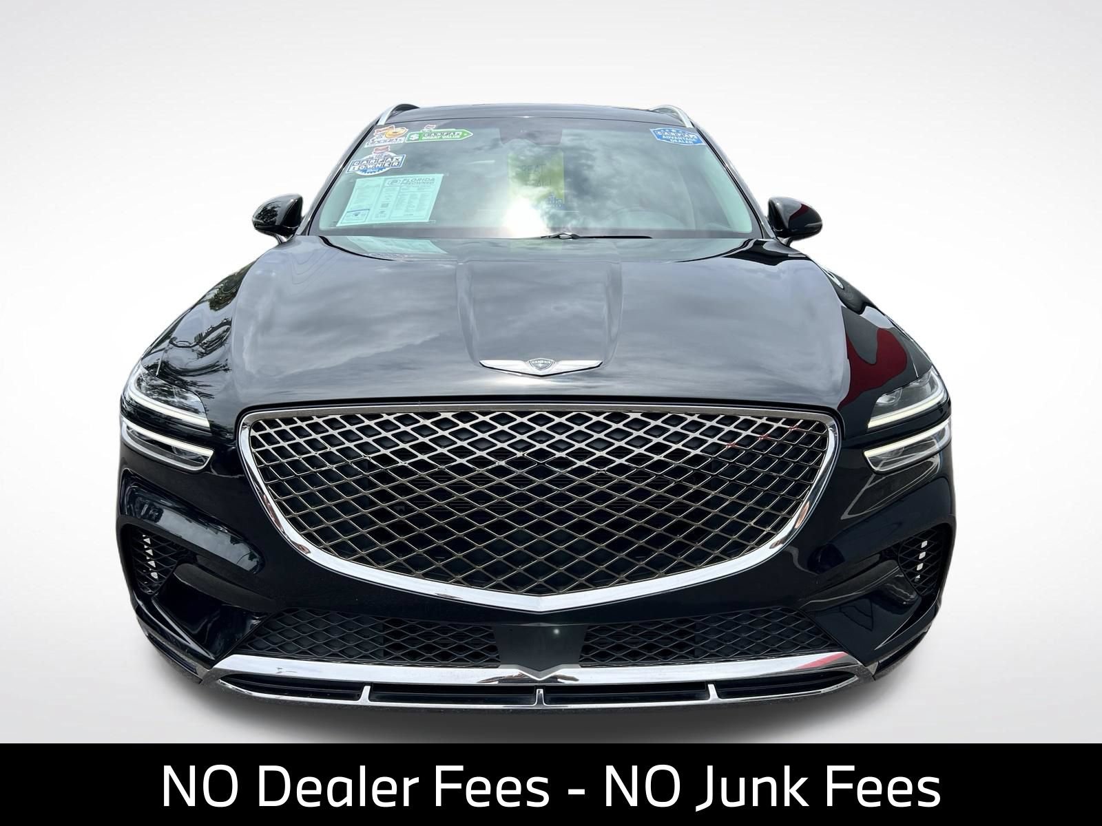 Used 2024 Genesis GV70 2.5T w/ Select Package AWD/4WD image 2
