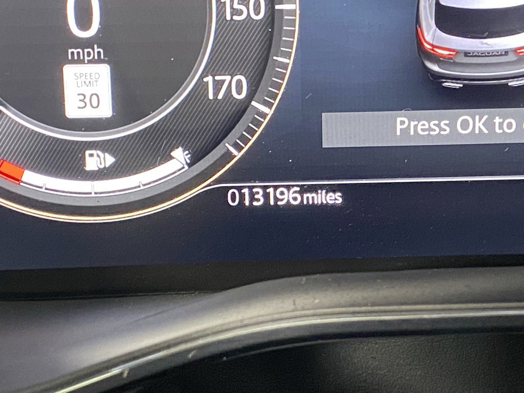 Used 2025 Jaguar F-PACE R-Dynamic S image 12