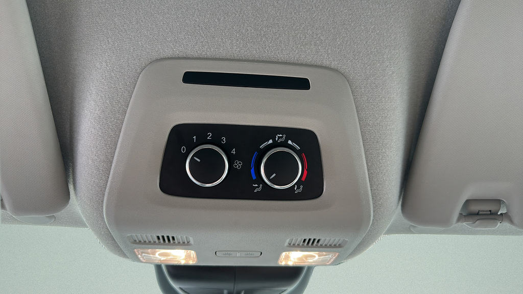 Used 2024 Ford Transit 350 XLT RWD image 19
