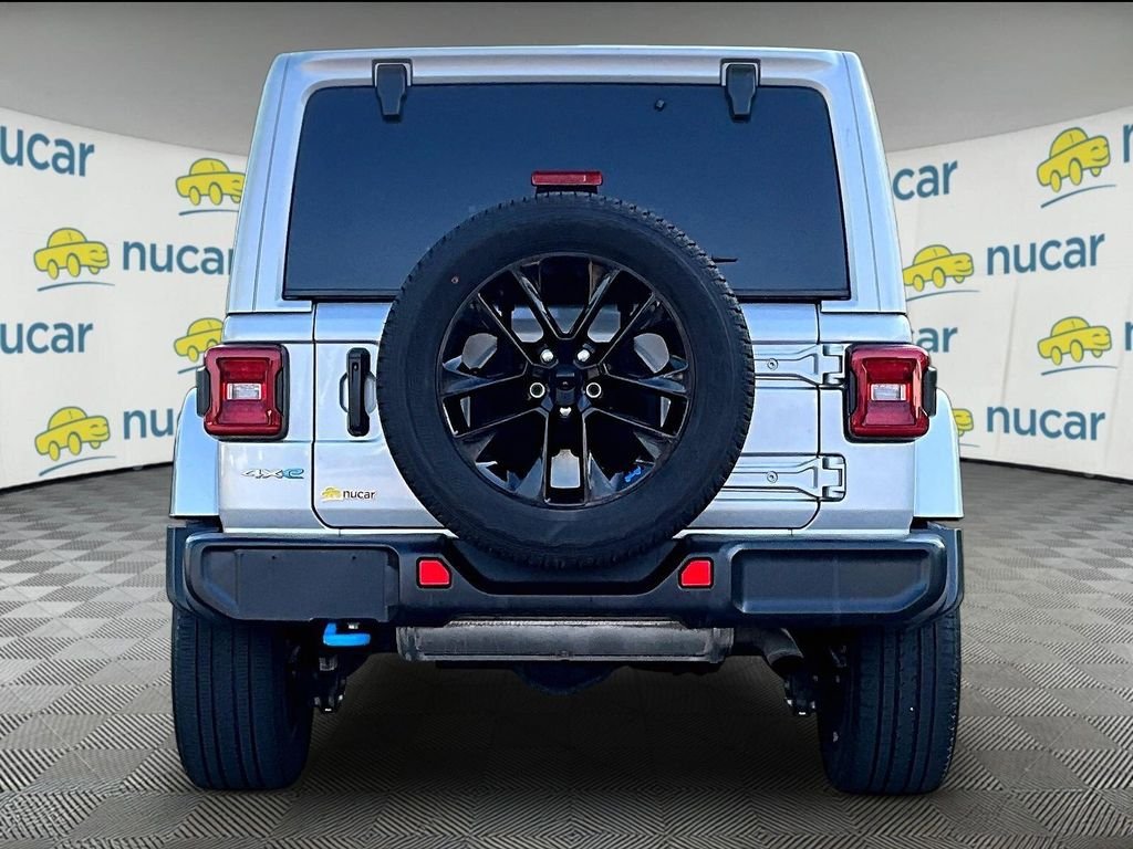 Used 2023 Jeep Wrangler Unlimited Sahara w/ Cold Weather Group AWD/4WD image 5