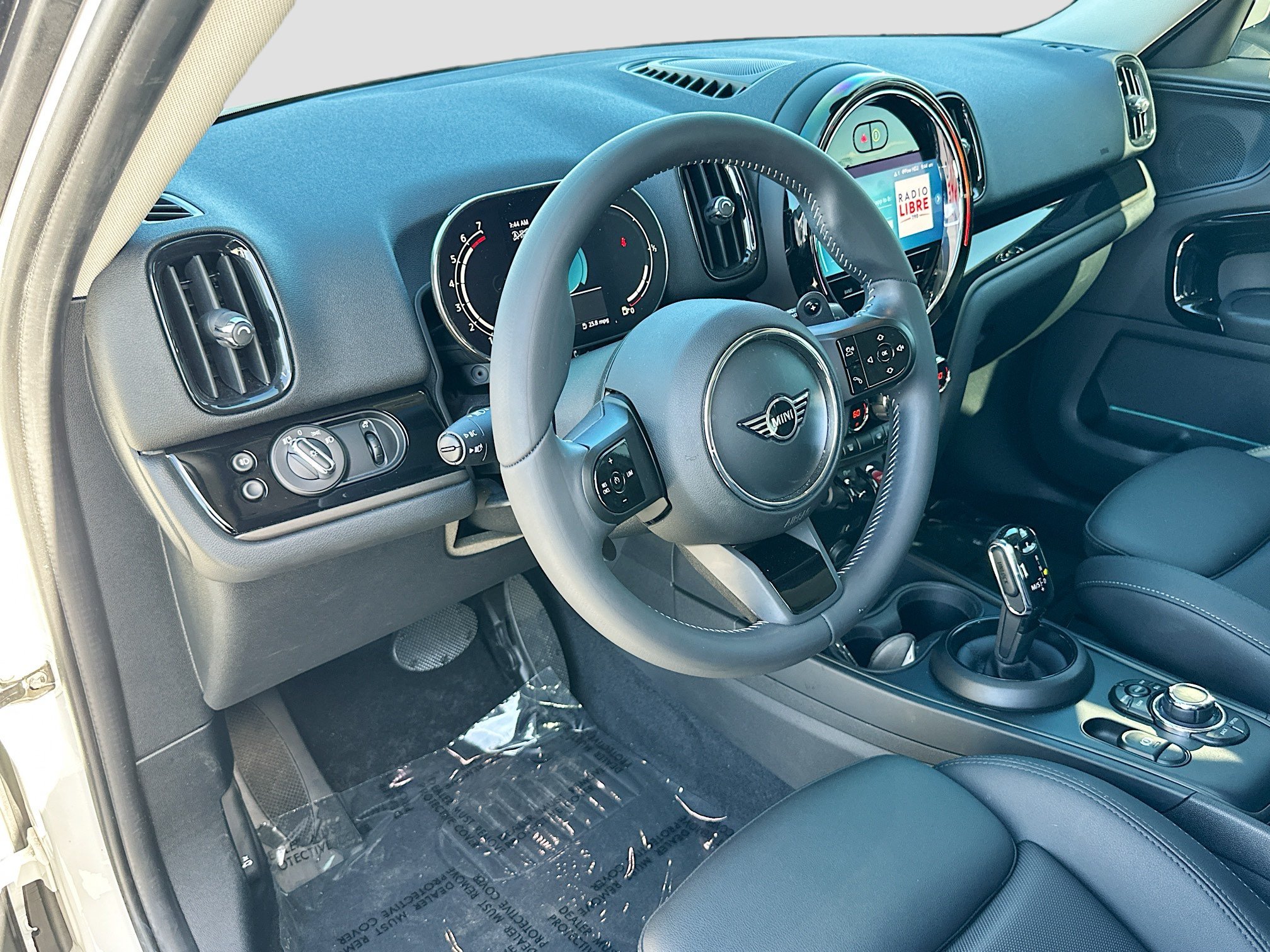 Used 2024 MINI Cooper Countryman S w/ Storage Package FWD image 9