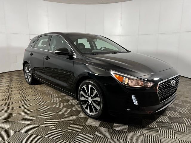Used 2020 Hyundai Elantra GT w/ Style Package 02 image 3