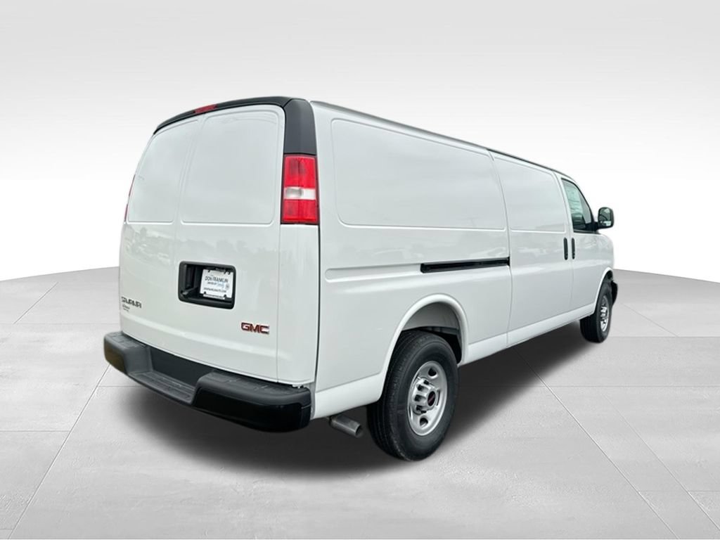 New 2025 GMC Savana 3500 Extended RWD image 8