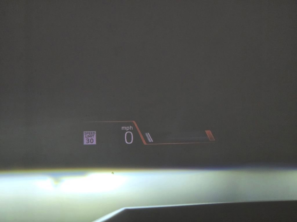 Used 2025 BMW X1 xDrive28i w/ Technology Package image 35