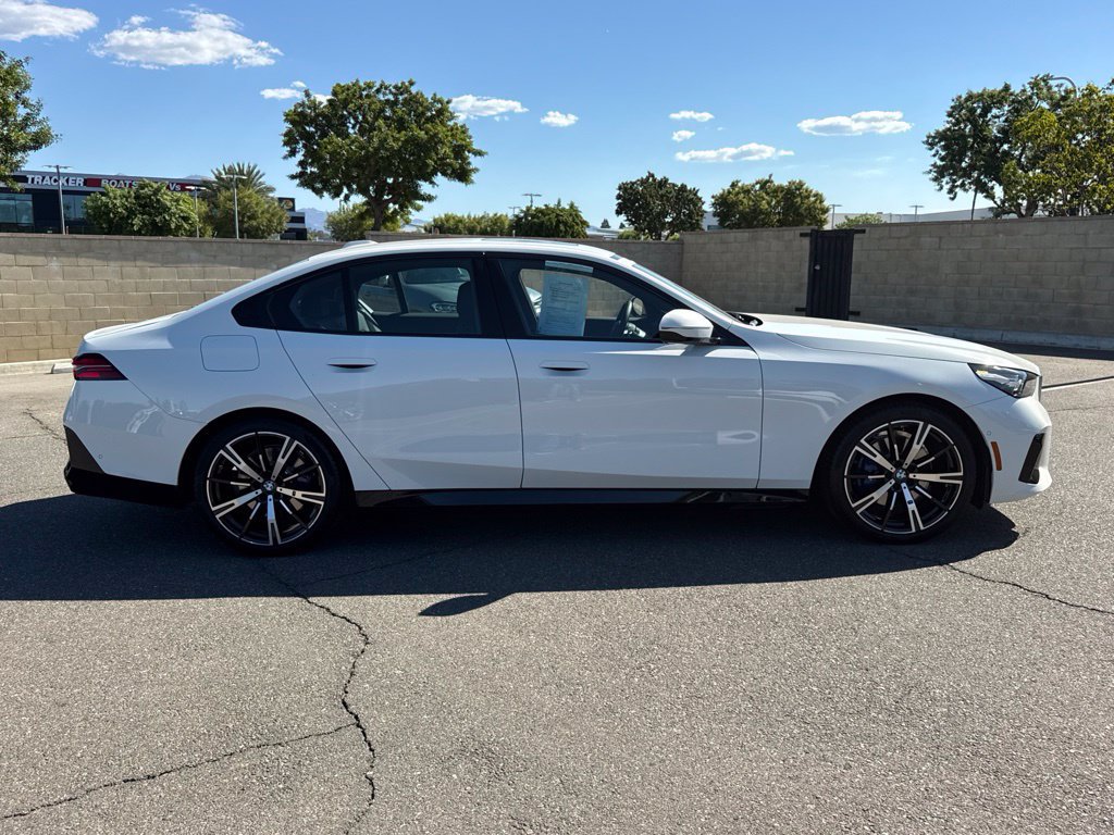 Used 2026 BMW 530i w/ M Sport Package RWD image 41