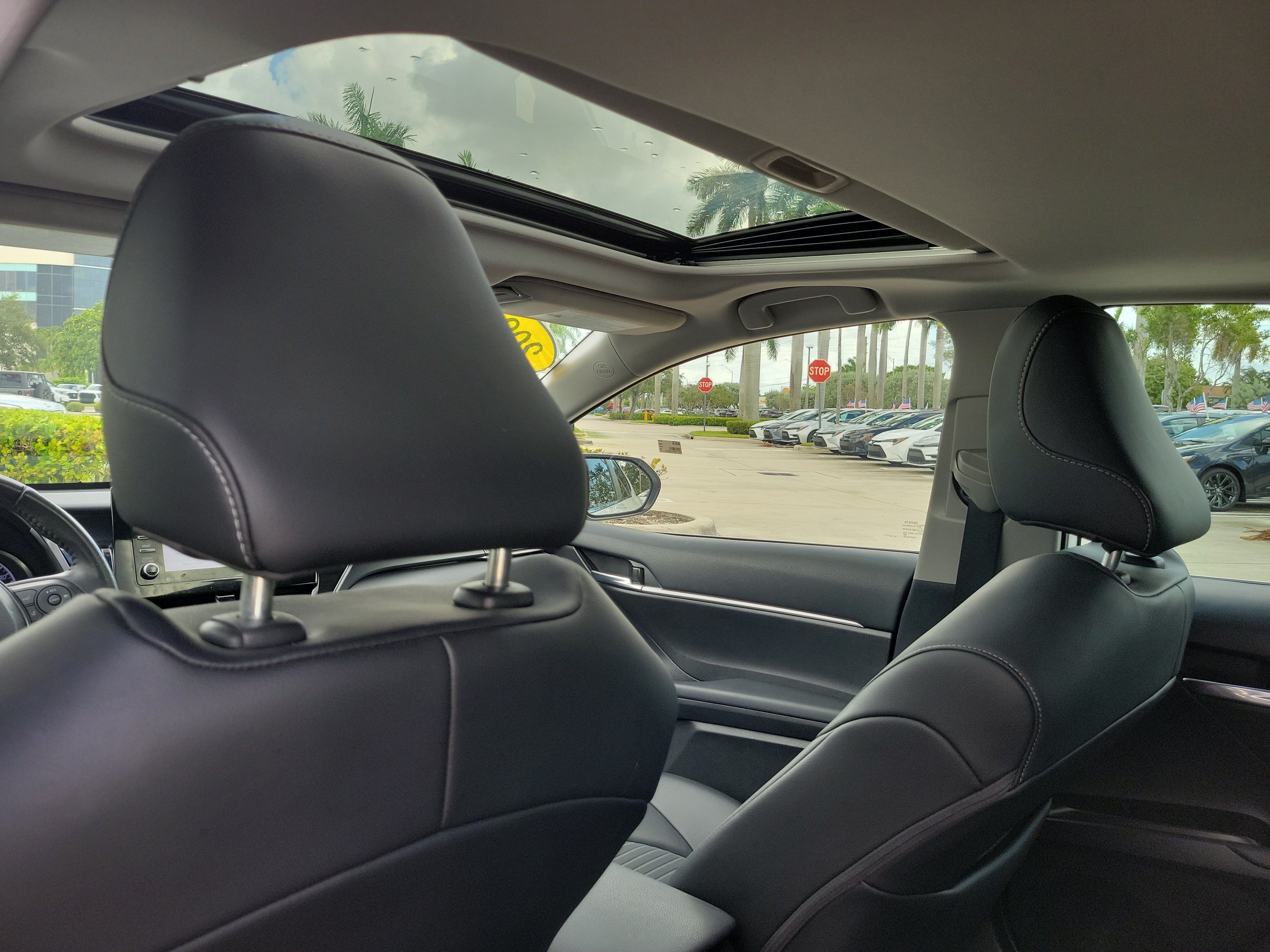 Used 2023 Toyota Camry SE w/ Convenience Package FWD image 14