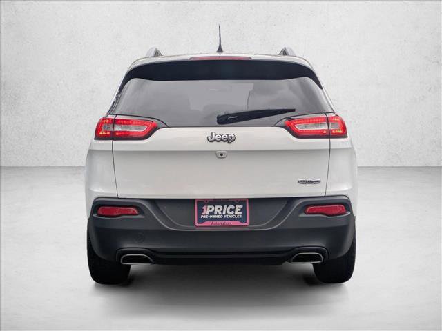 Used 2016 Jeep Cherokee Latitude image 8