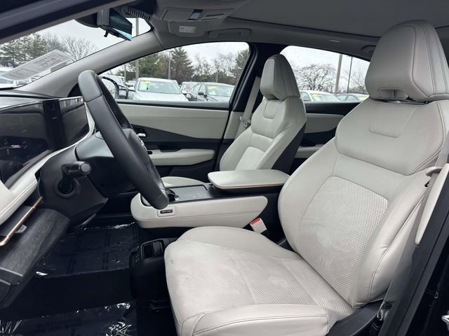 Used 2023 Nissan Ariya FWD image 15