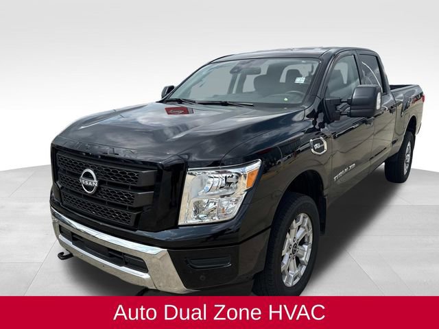 Used 2024 Nissan Titan SV w/ SV Convenience Package image 3