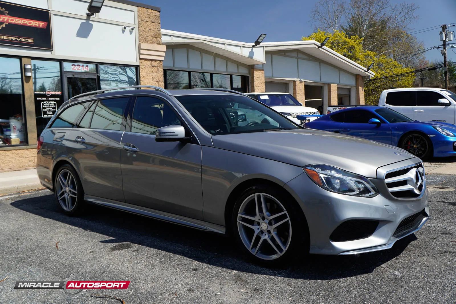 Used 2014 Mercedes-Benz E 350 4MATIC Wagon w/ Premium 1 Package image 9
