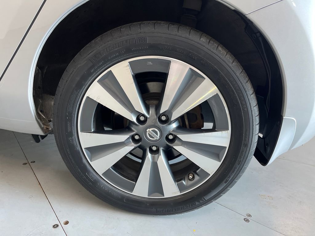 Used 2017 Nissan Leaf SV image 15