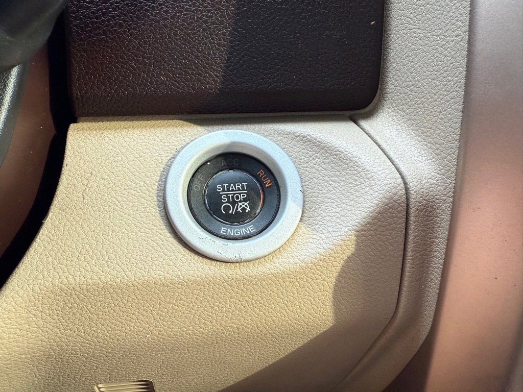 Used 2014 RAM 2500 Longhorn w/ Convenience Group image 32