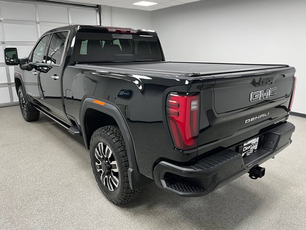 Used 2024 GMC Sierra 3500 Denali Ultimate AWD/4WD image 8