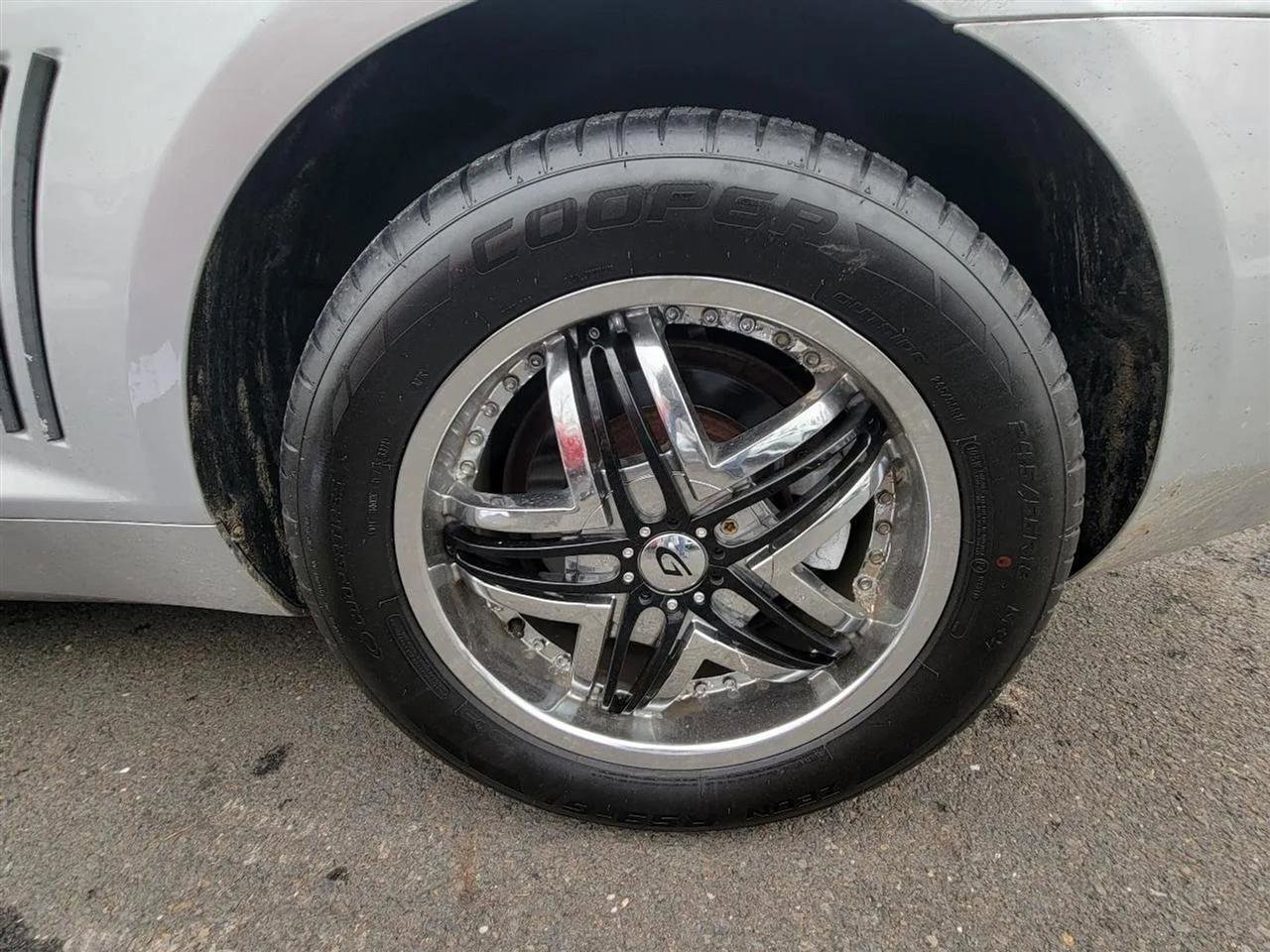 Used 2010 Chevrolet Camaro LT image 15