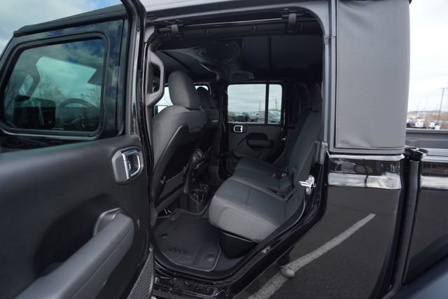 New 2026 Jeep Gladiator Rubicon AWD/4WD image 13