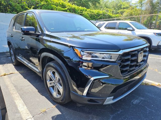Certified 2025 Honda Pilot EX-L image 5