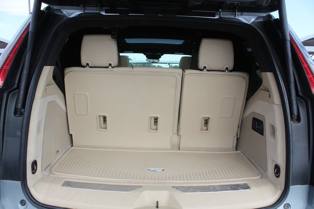 Used 2024 Cadillac Escalade Premium Luxury w/ Performance Package AWD/4WD image 5