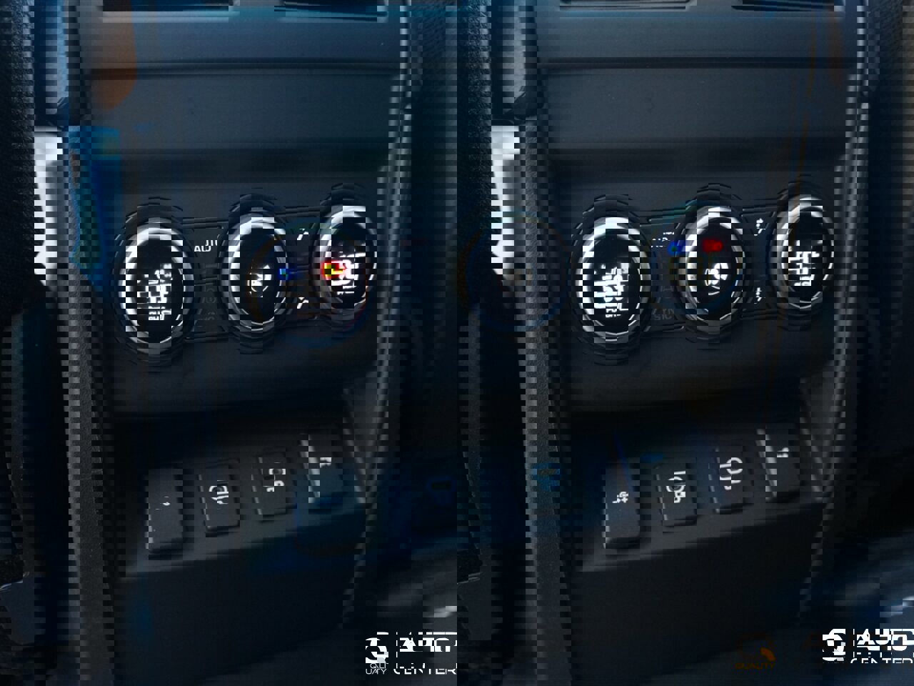 Used 2021 Land Rover Defender 110 X image 37