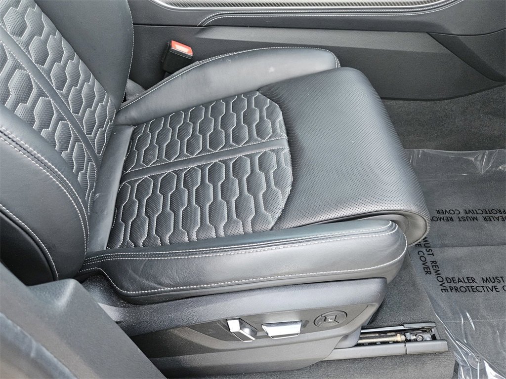 Used 2021 Audi RS Q8 image 37