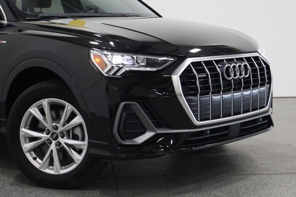 Used 2024 Audi Q3 2.0T Premium Plus w/ Premium Plus Package image 3