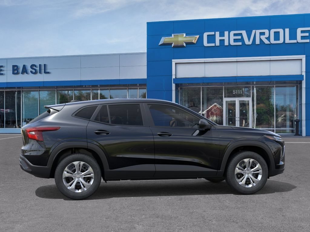 New 2026 Chevrolet Trax LS FWD image 5