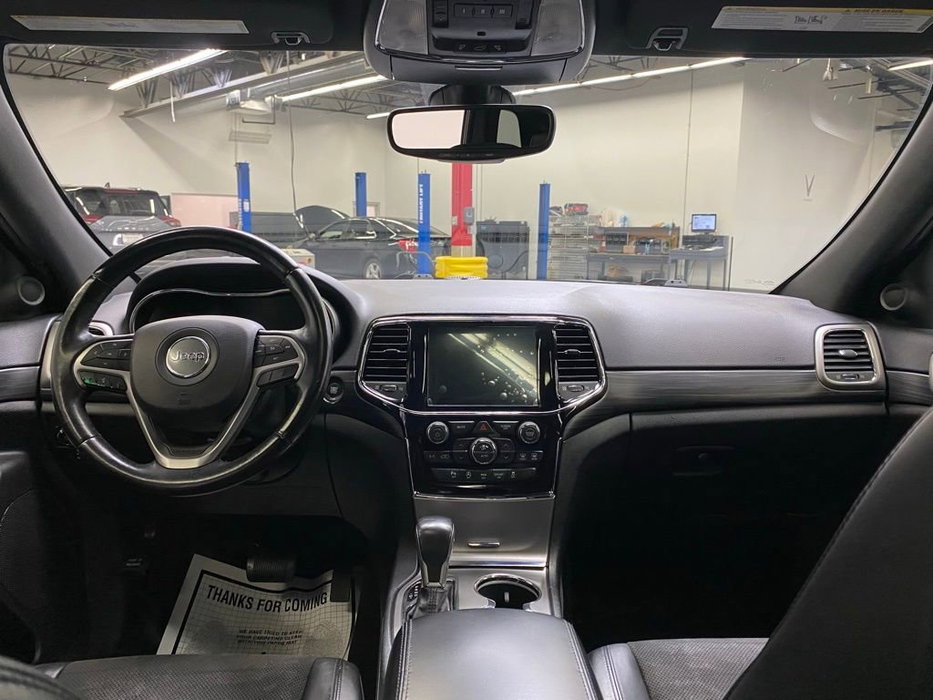 Used 2020 Jeep Grand Cherokee Altitude image 19