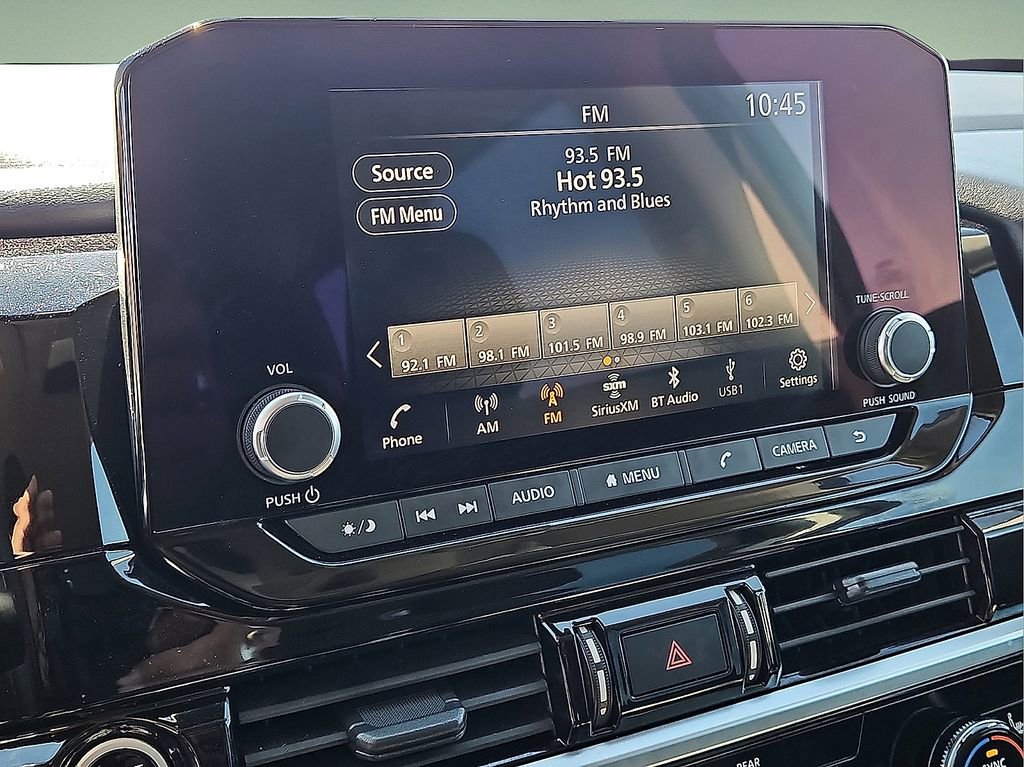 Used 2024 Nissan Pathfinder SV FWD image 22